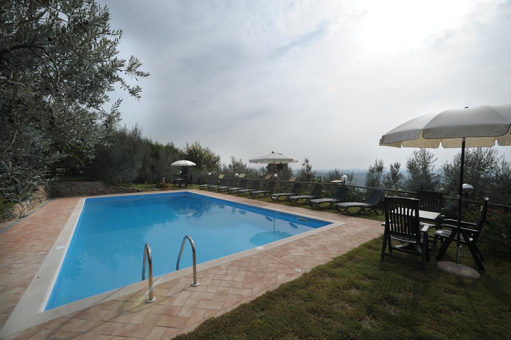 Gli Oleandri Pensionat Castelfiorentino Exteriör bild